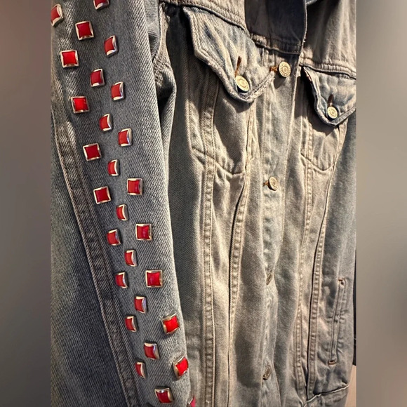 LEVI'S Vintage Trucker Jacket Studded Denim Womens Medium Light Wash - Picture 7 of 10